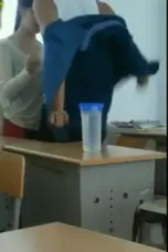 Bocil Mesum Nekat Ngewe Di Kelas Sampe Crot